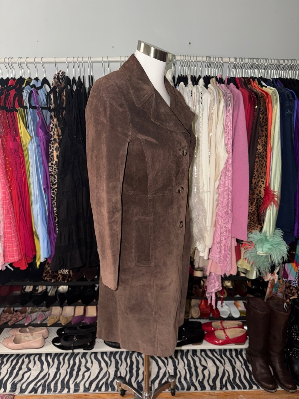 Cynthia Steffe Genuine Brown Suede Coat, size 2 - Picture 5 of 16